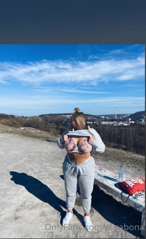 Elisa Bona Photo #13