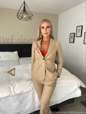 Sebine Bogaards Photo #39