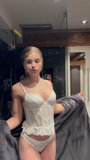 Me martiina Video #27