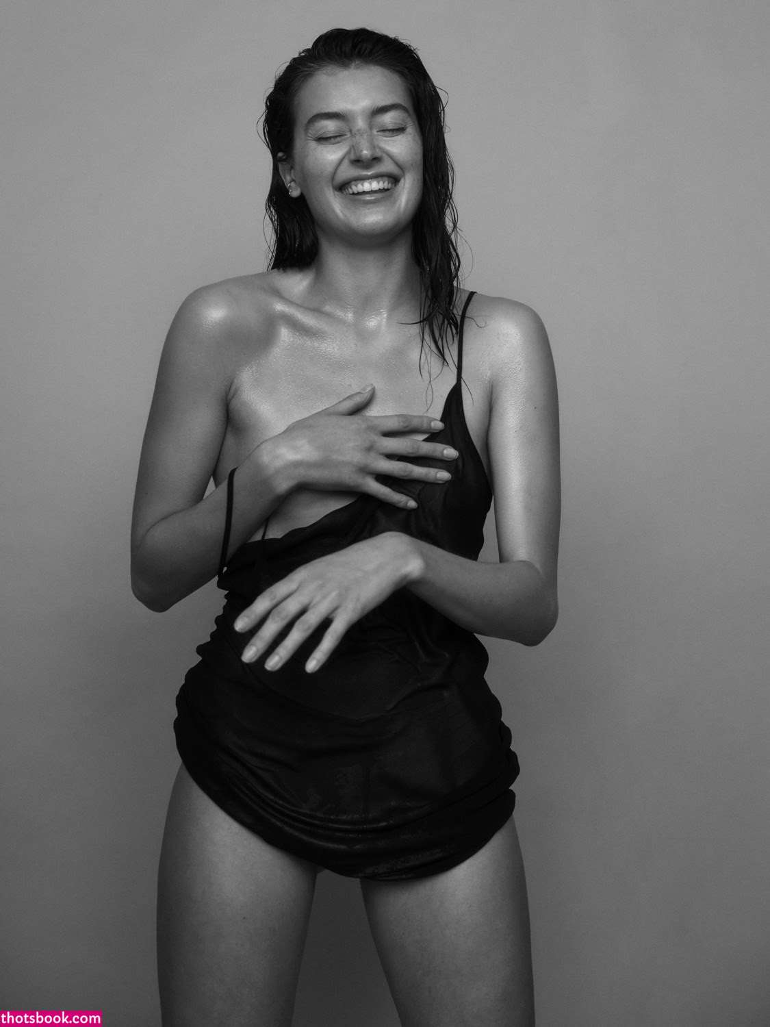 Jessica Clements Photo #22