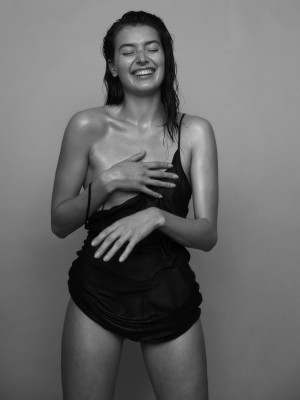 Jessica Clements Photo #22