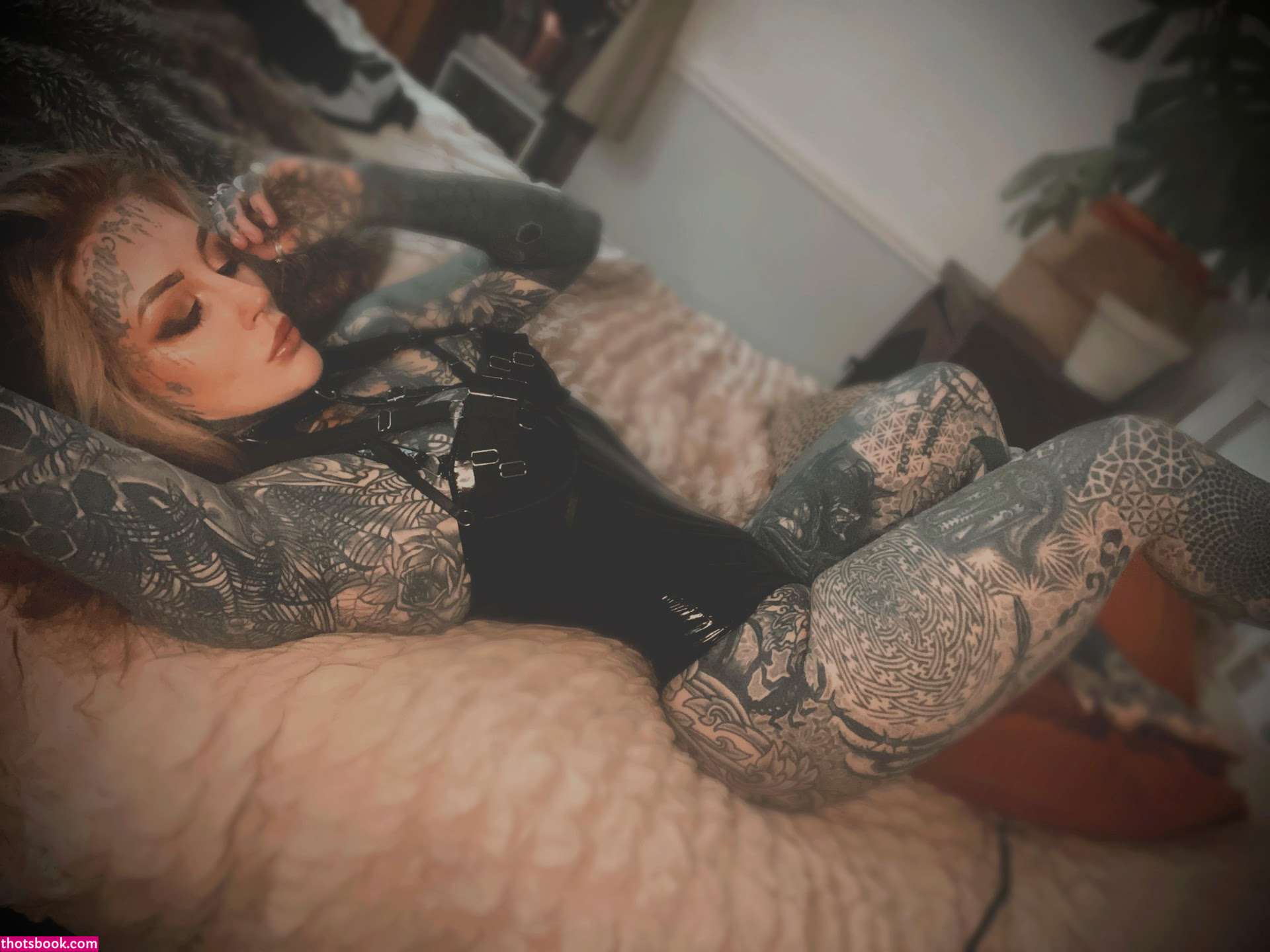 Sophie Wilde Photo #15