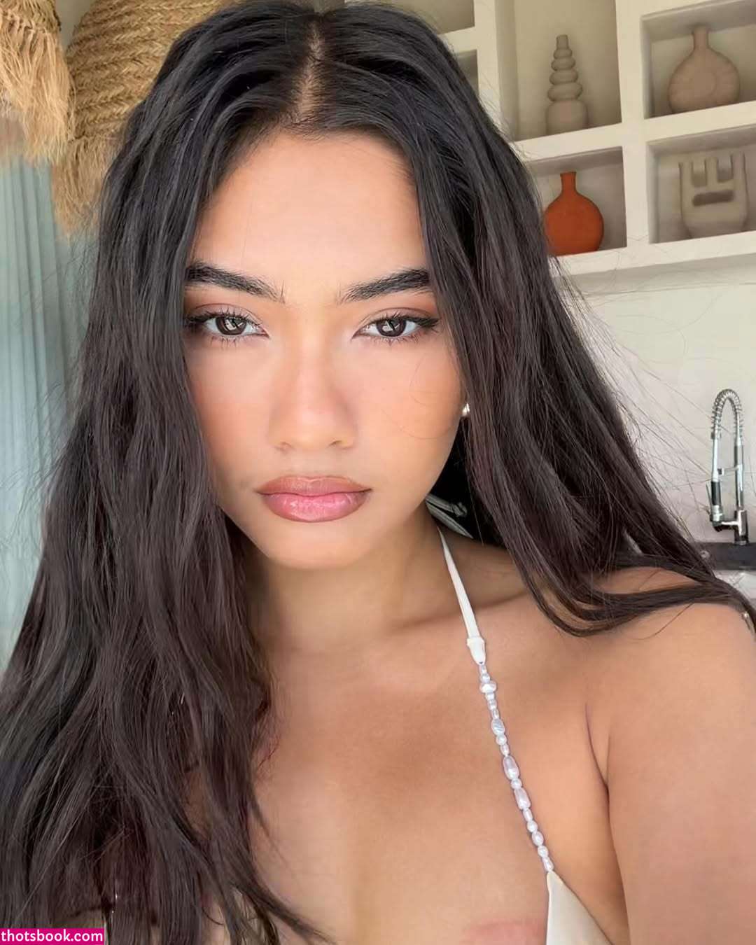 Thuzar Wint Lwin Photo #40