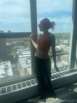 yrbunnygirl Photo #9