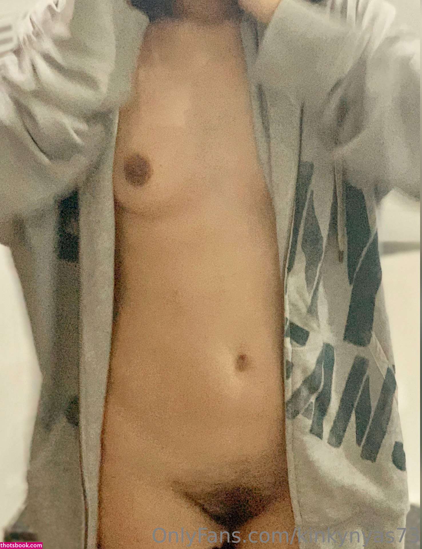 Kinkynyas73 Photo #27