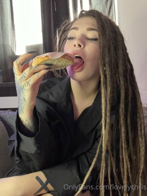 lovelychris Photo #15