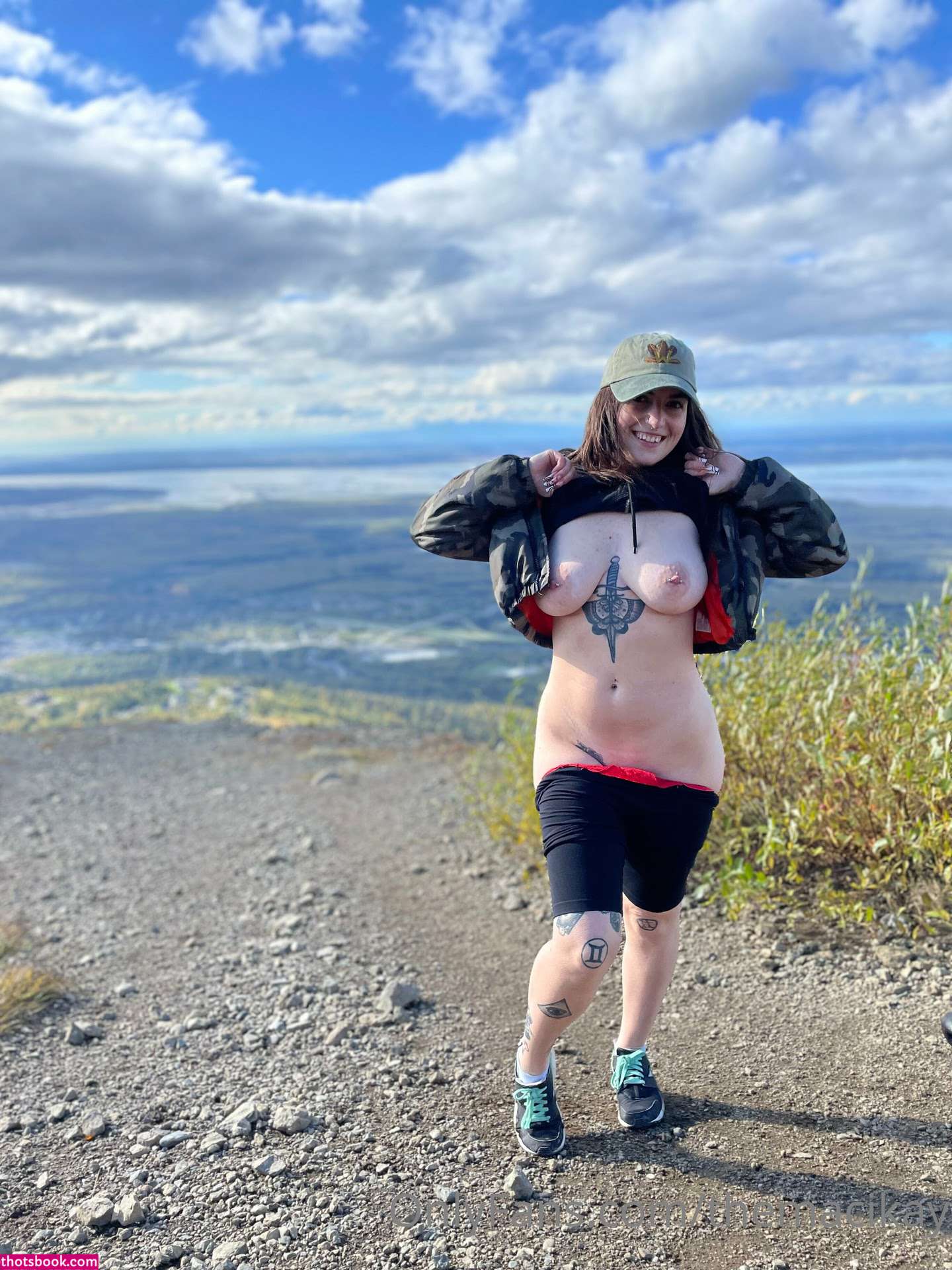 themacikay Photo #12