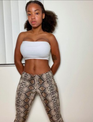 zuribellarose Photo #4