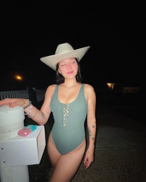 sydneyyscarberryy Photo #30