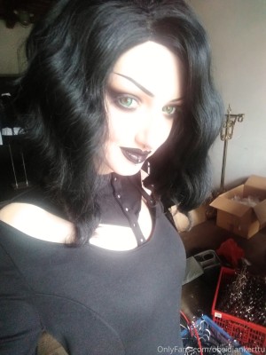 Obsidian Kerttu Photo #26