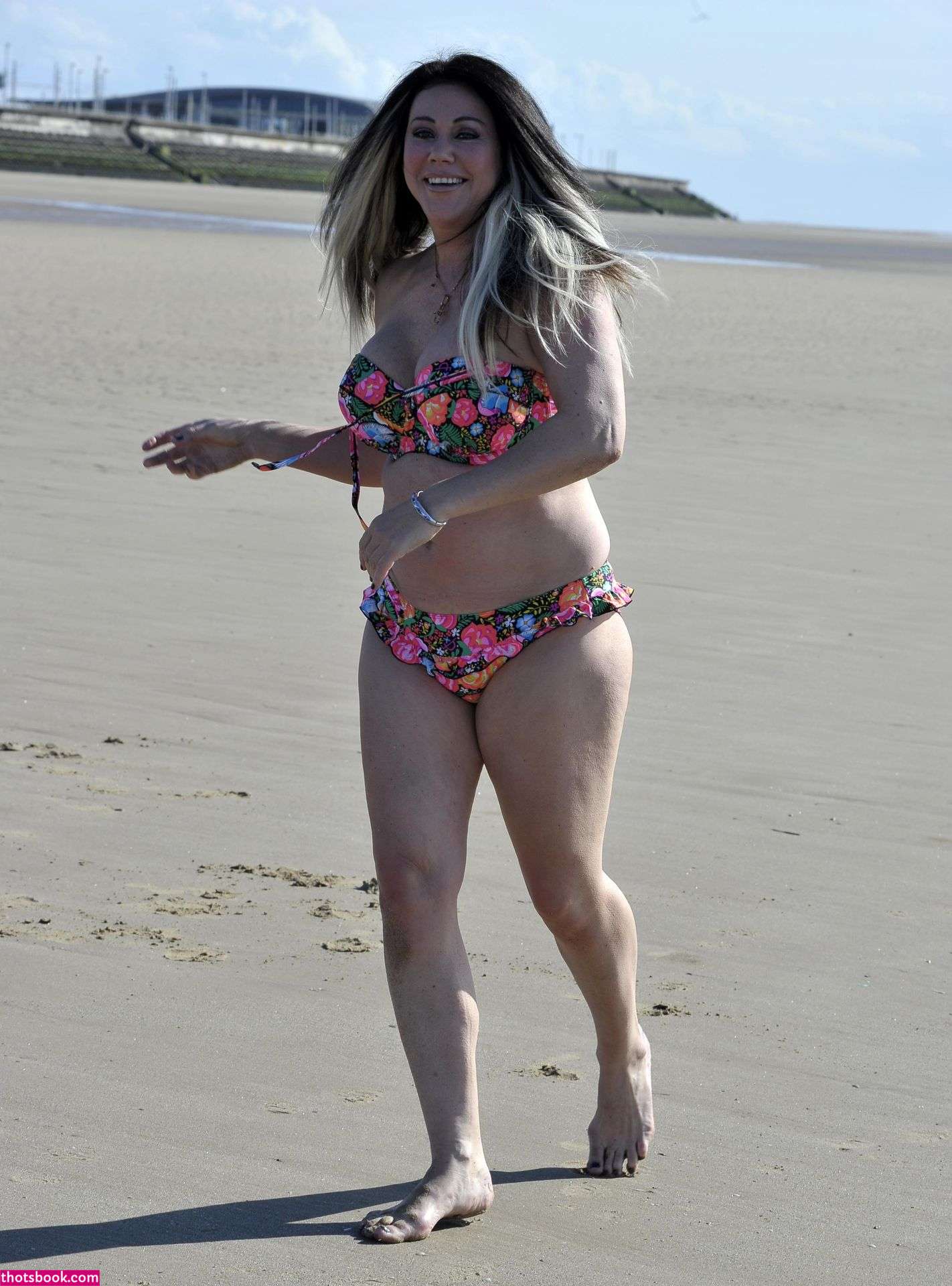 Lisa Appleton Photo #1
