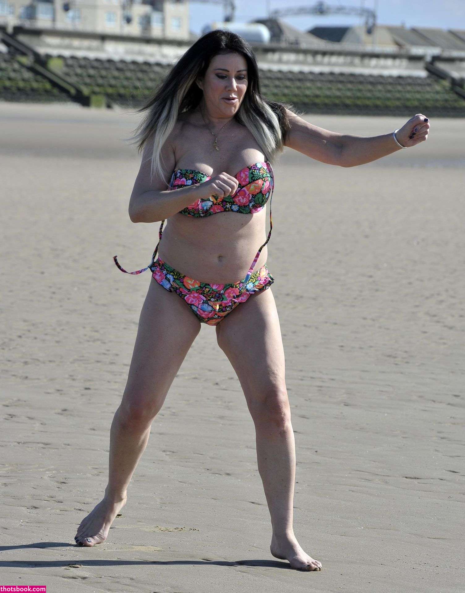 Lisa Appleton Photo #3