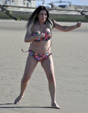 Lisa Appleton Photo #3