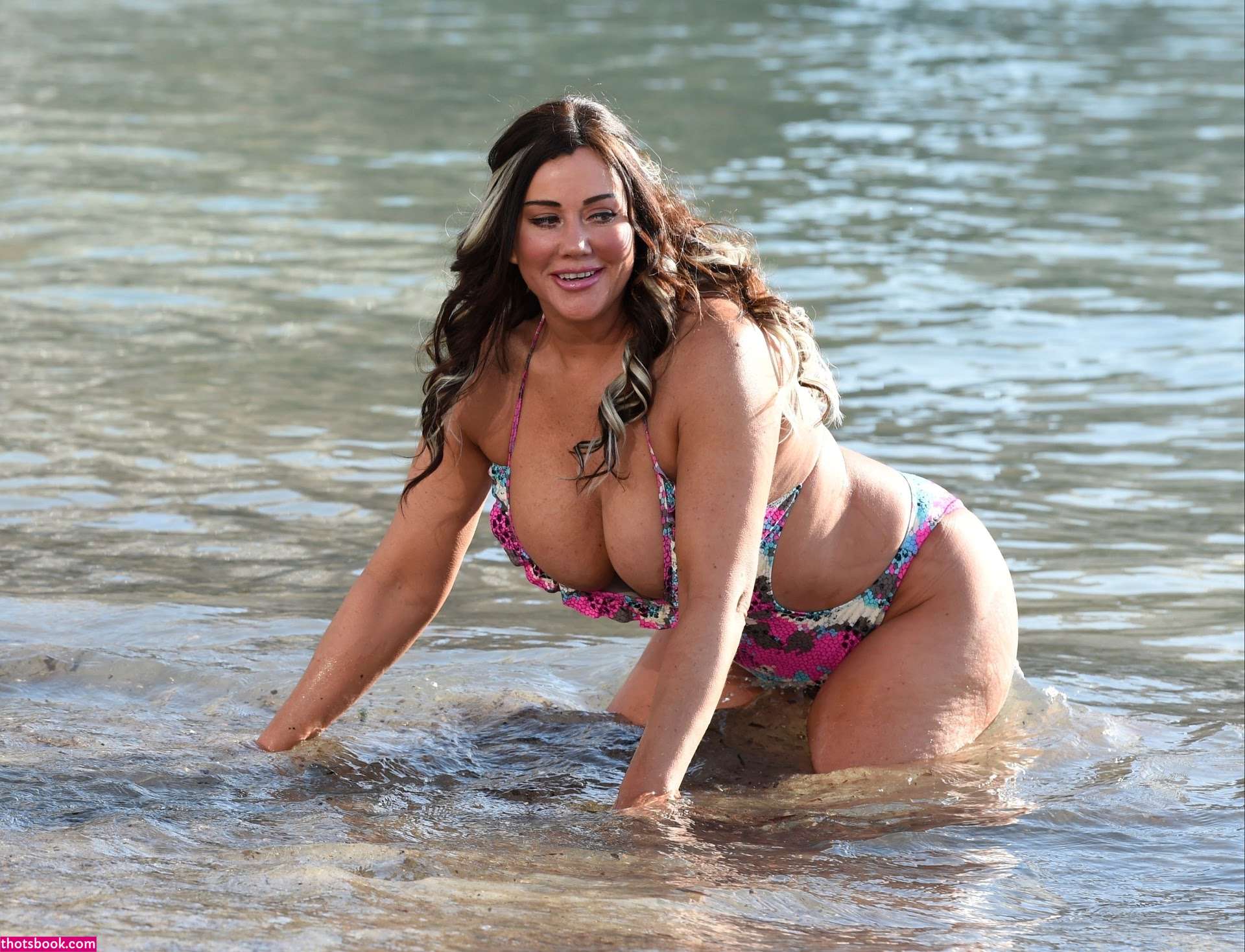 Lisa Appleton Photo #20