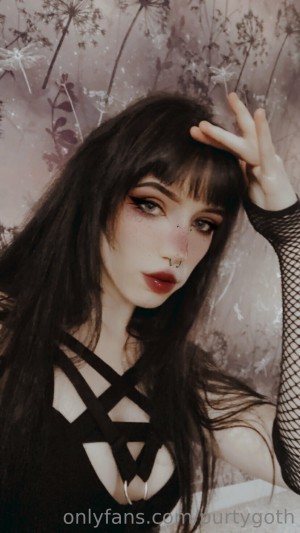 Purtygoth Photo #2