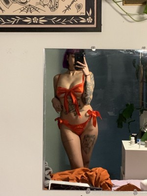 Sheiscursed Photo #16