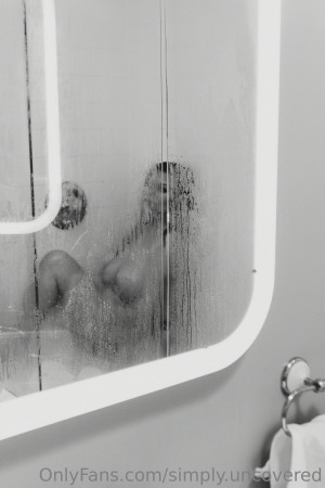 Simplyuncovered Photo #27