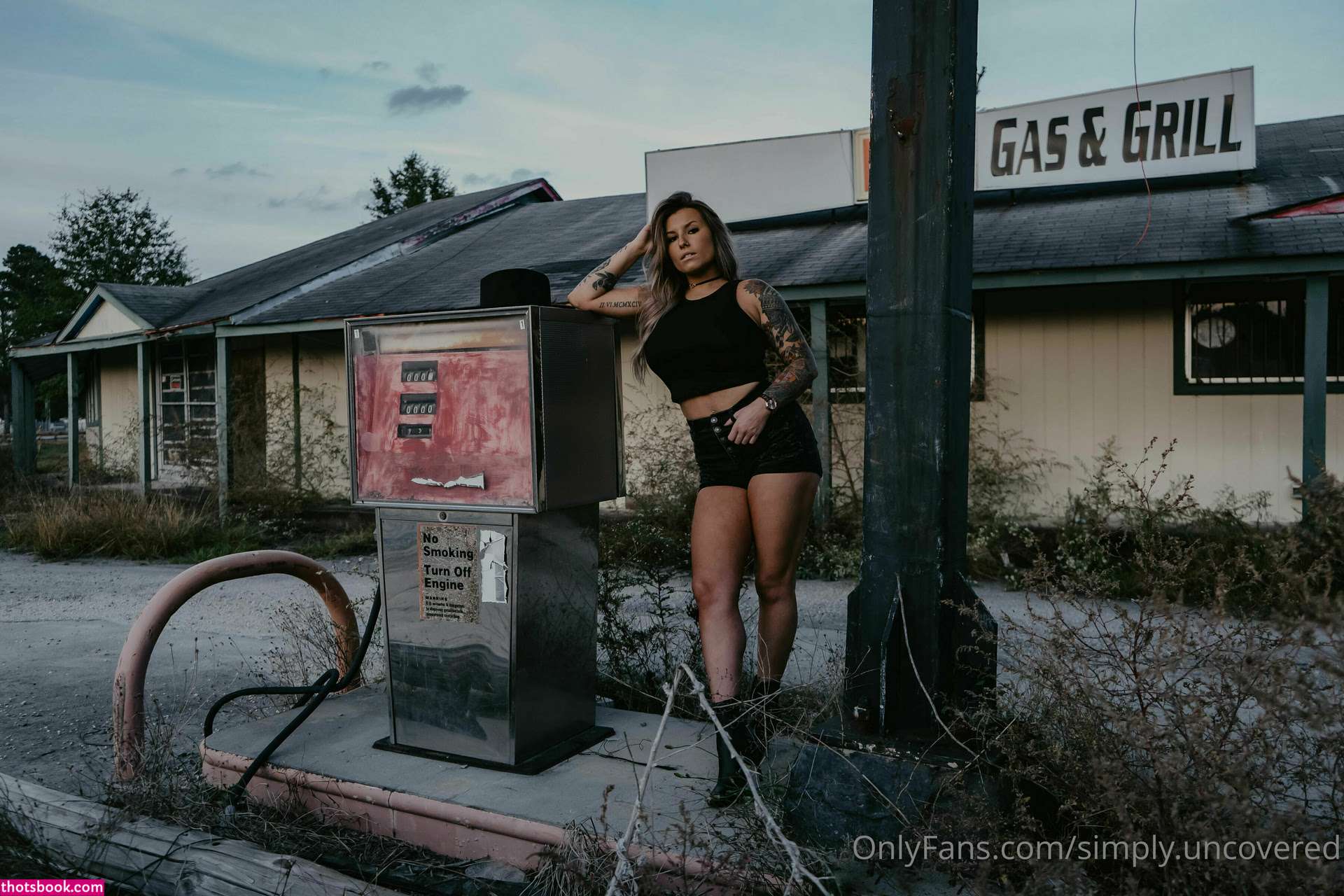 Simplyuncovered Photo #33