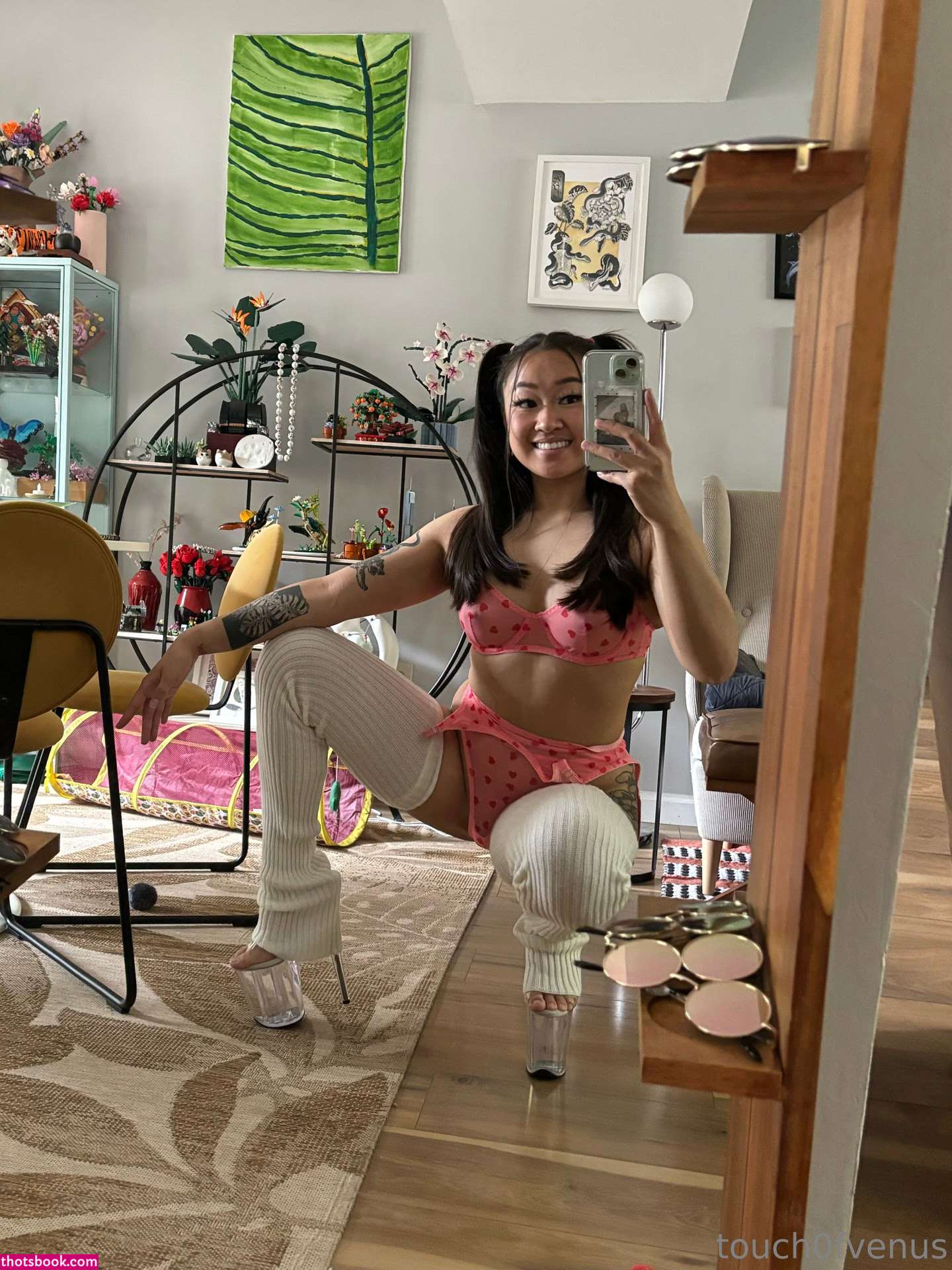 touch0fvenus Photo #42