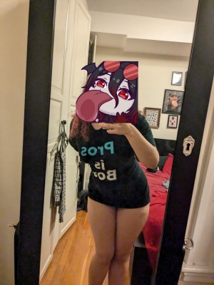 Carmilla Roux Photo #19