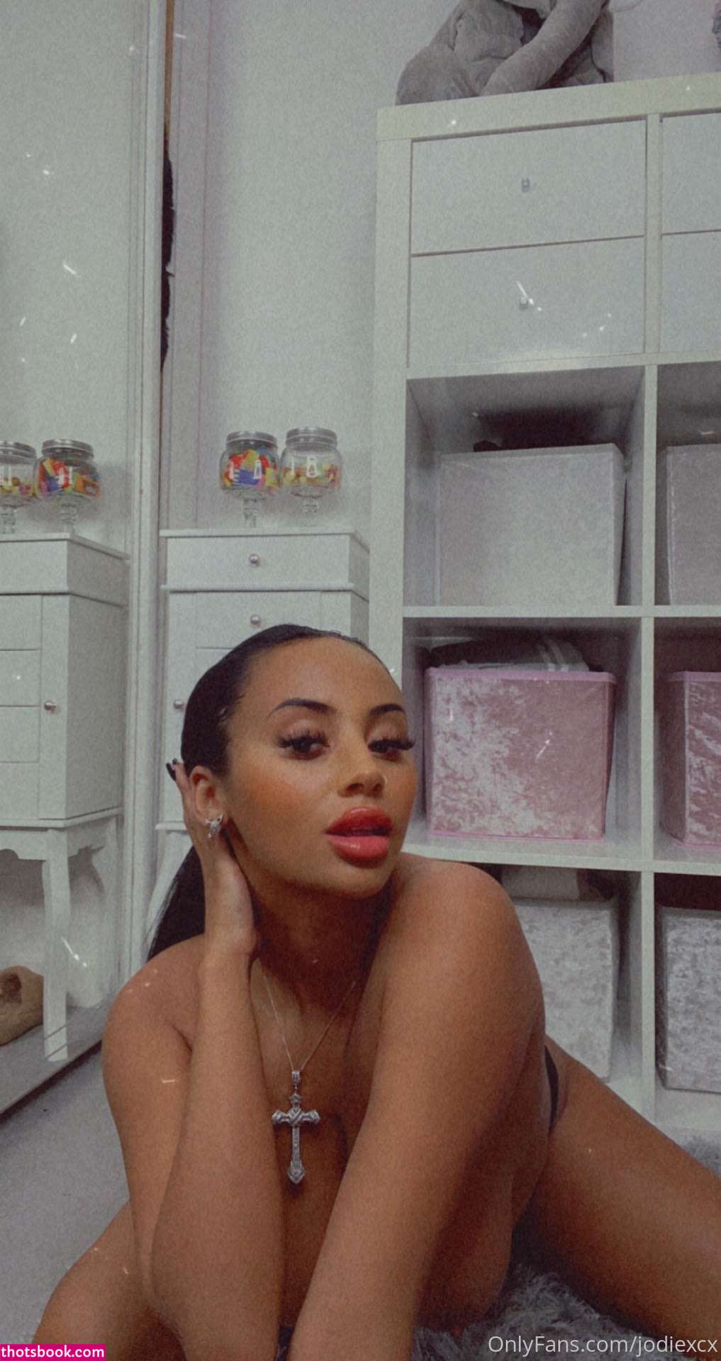 Jodie Charles Photo #3