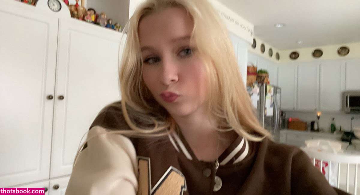 Porcelainpixie Photo #4