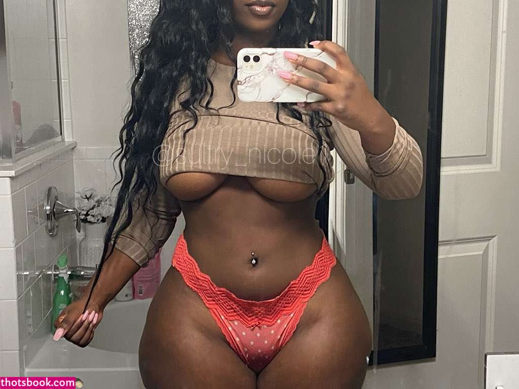 Sultry Nicole Photo #36