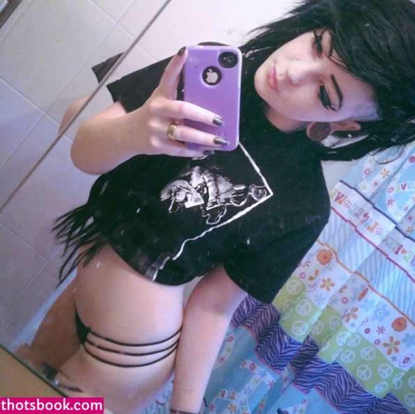 bitchwthwifi Photo #13