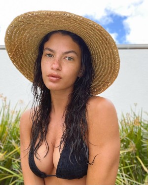 Caitlin Lamb Photo #7