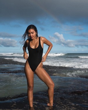 Caitlin North Lewis Photo #5