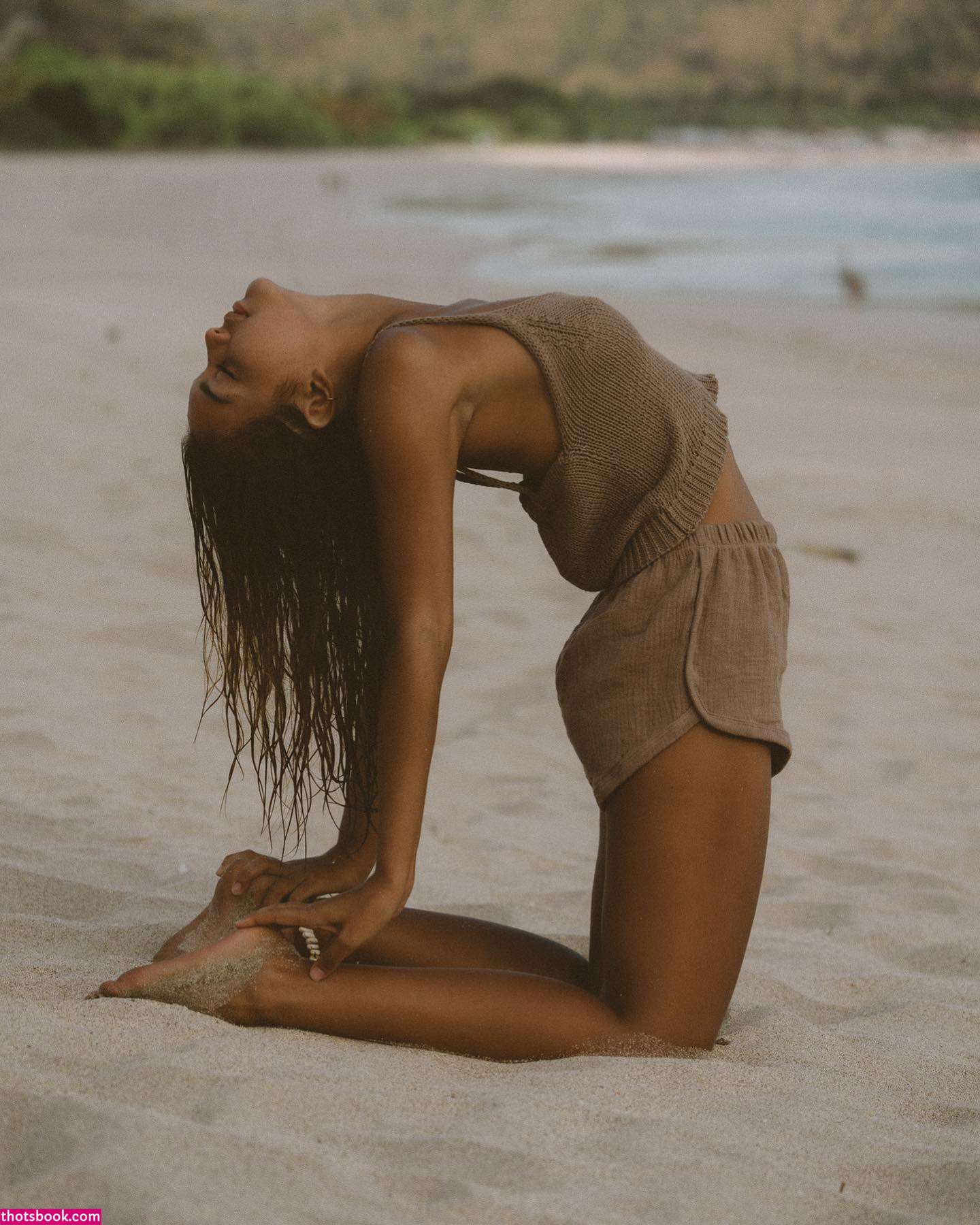 Caitlin North Lewis Photo #16