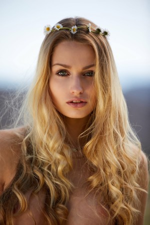 Emilia Jung Photo #17