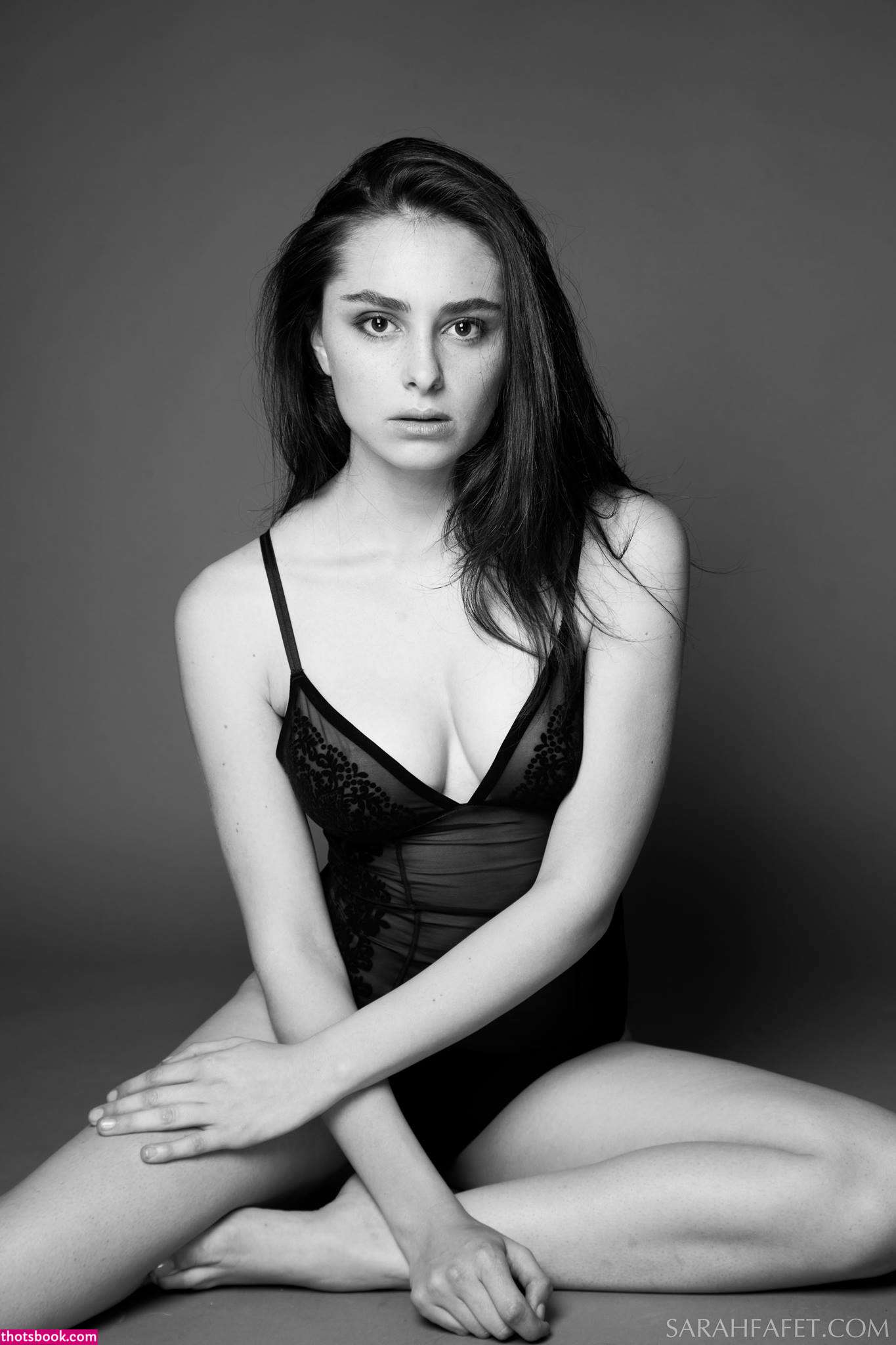 Esther Abrami Photo #22