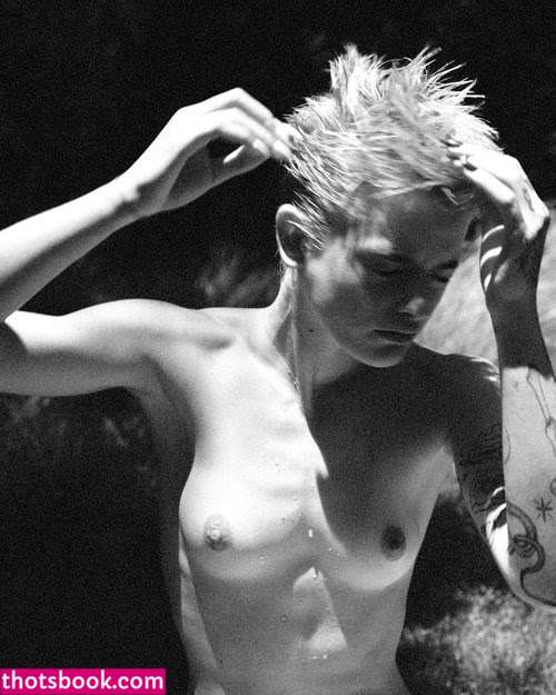 Esther Mcgregor Photo #2