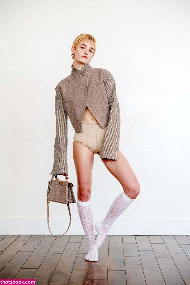 Esther Mcgregor Photo #10