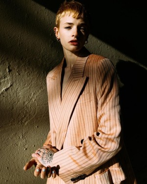 Esther Mcgregor Photo #14