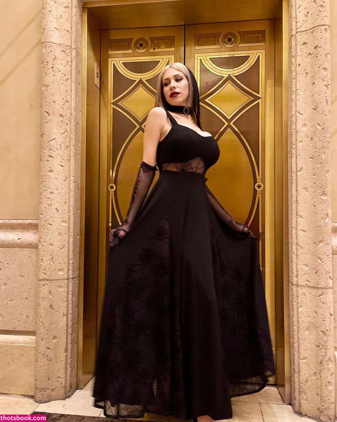 Laura Amuyus Photo #3