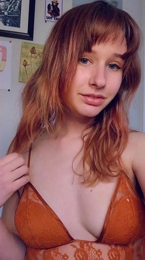 Lydia Garnet Photo #13