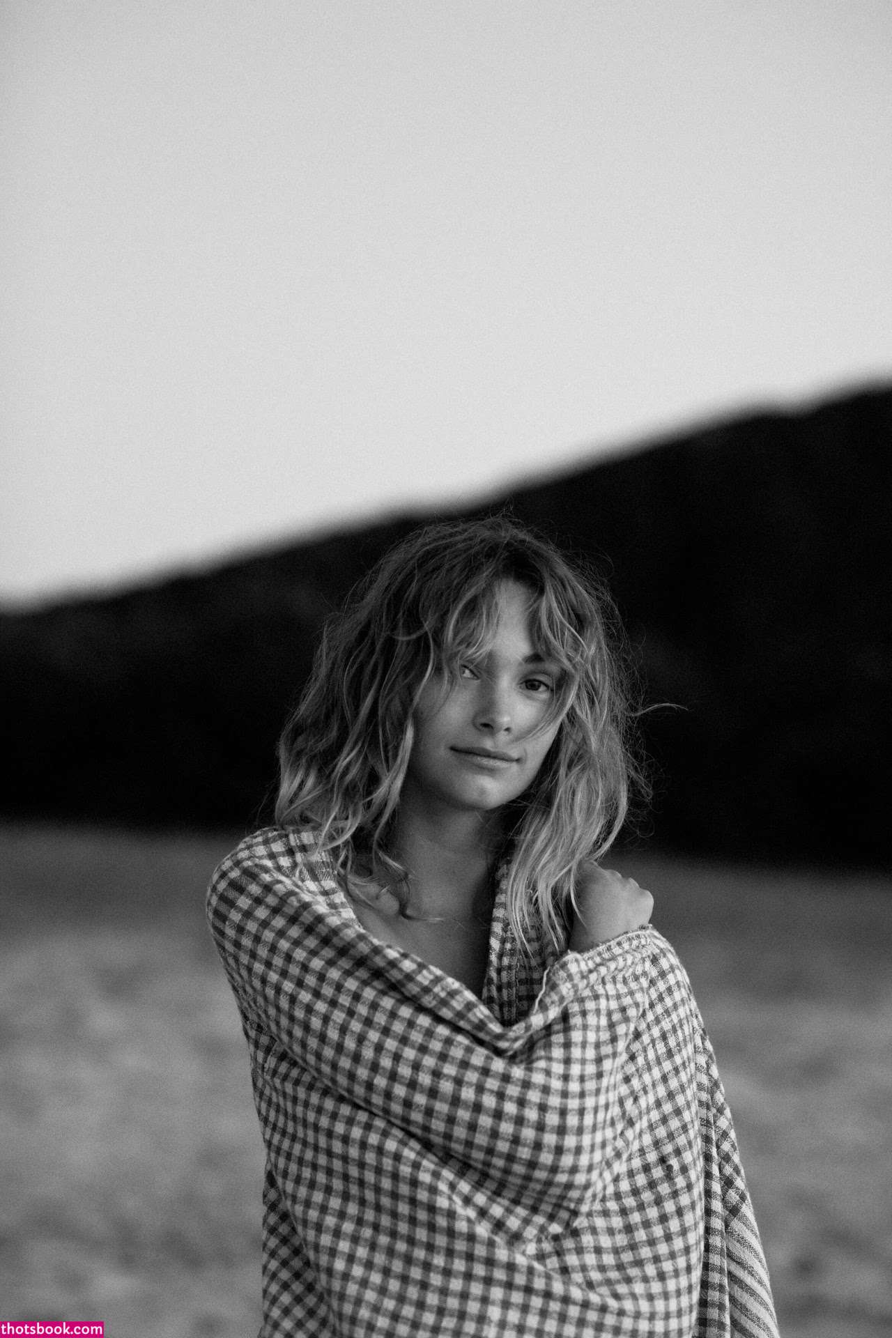 Nikki Hillier Photo #30