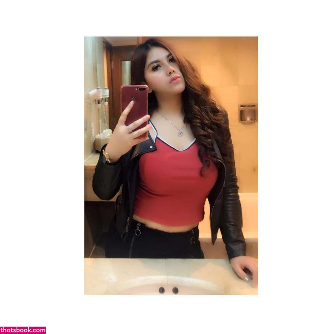 Renna Dyana Photo #9