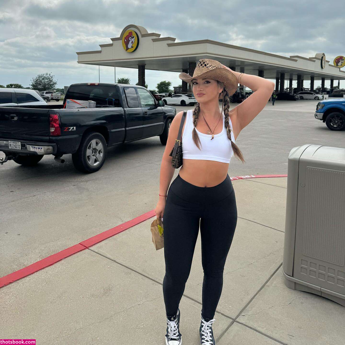 Yarden Harham Photo #30