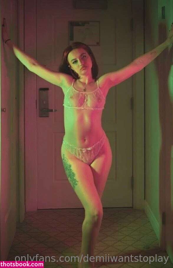 Demii Starr Photo #3