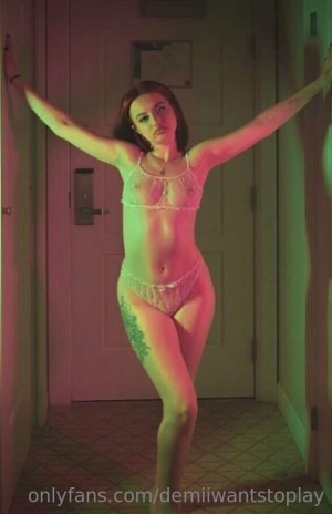 Demii Starr Photo #3