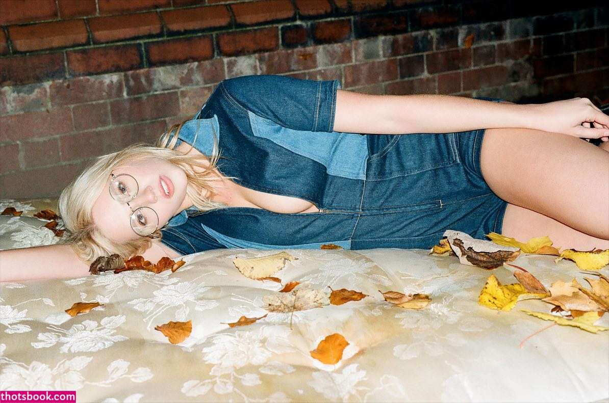 Kara Jane Milner Photo #25