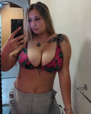 Karen Mulys Photo #9