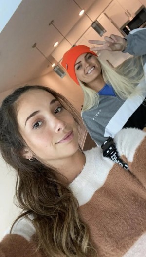 Kira Petilli Photo #24