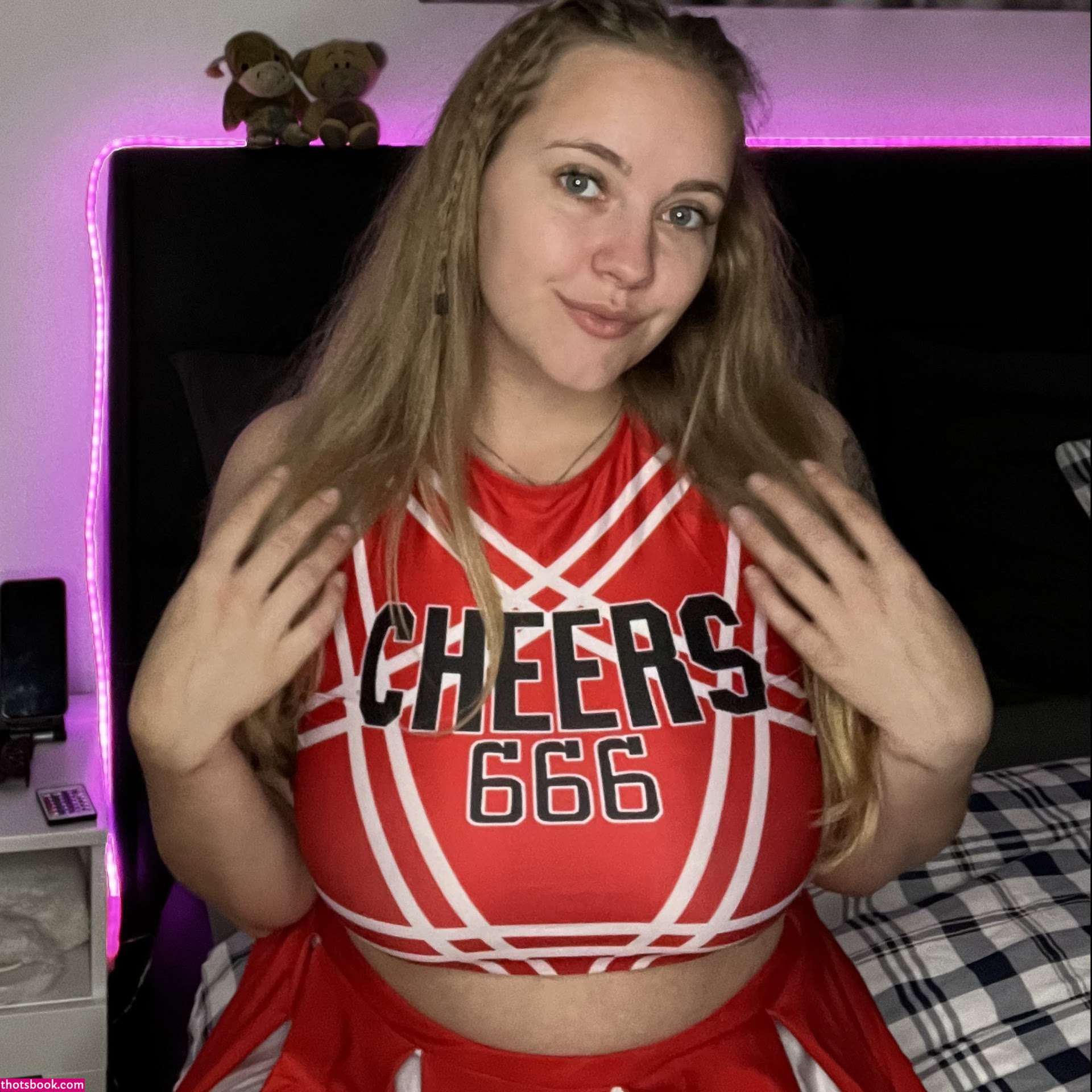 Julie Smith Photo #51