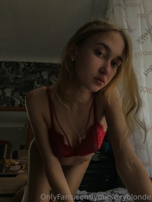 yoursexyblonde Photo #7