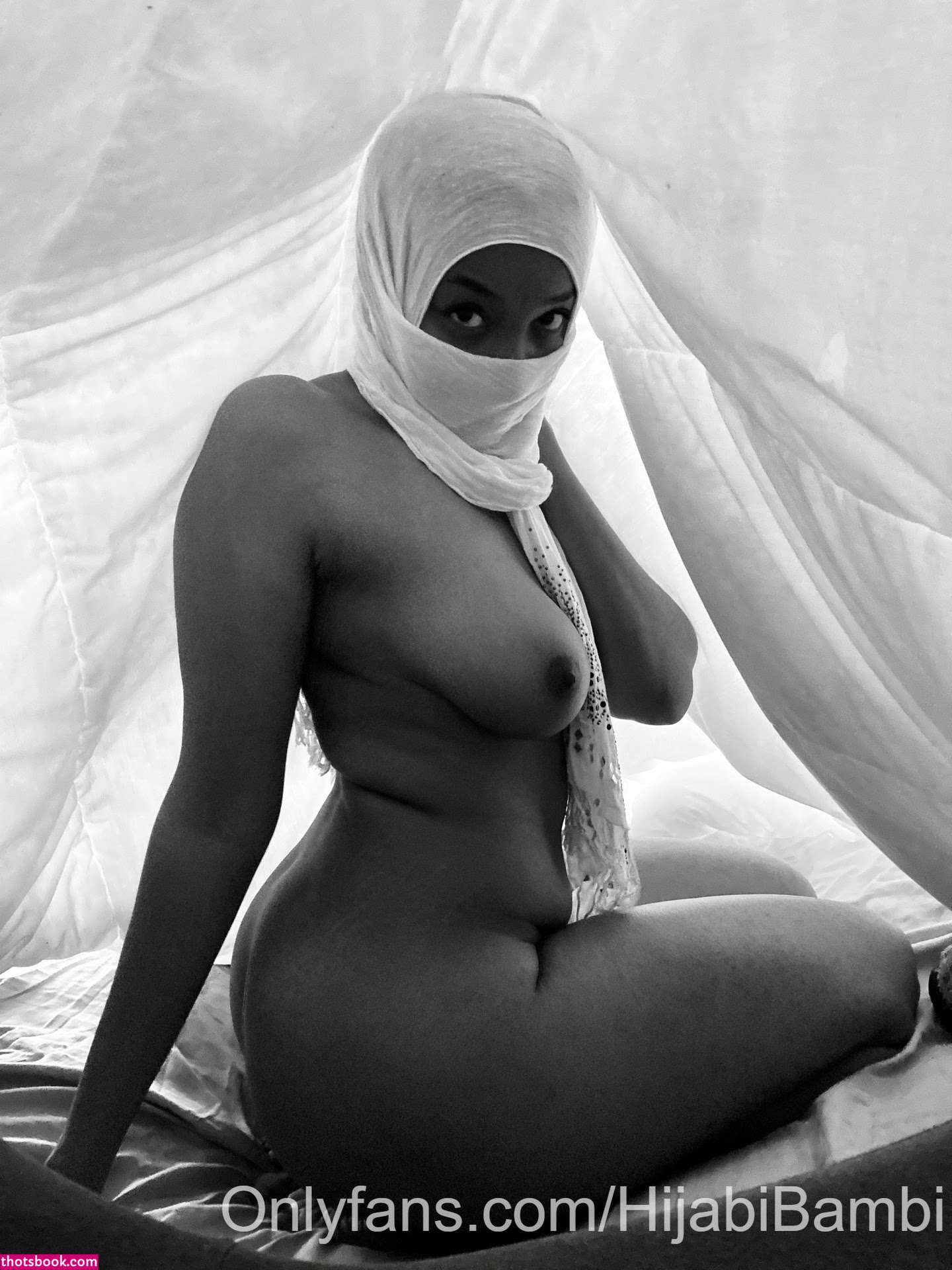 Hijabi Bambi Photo #6