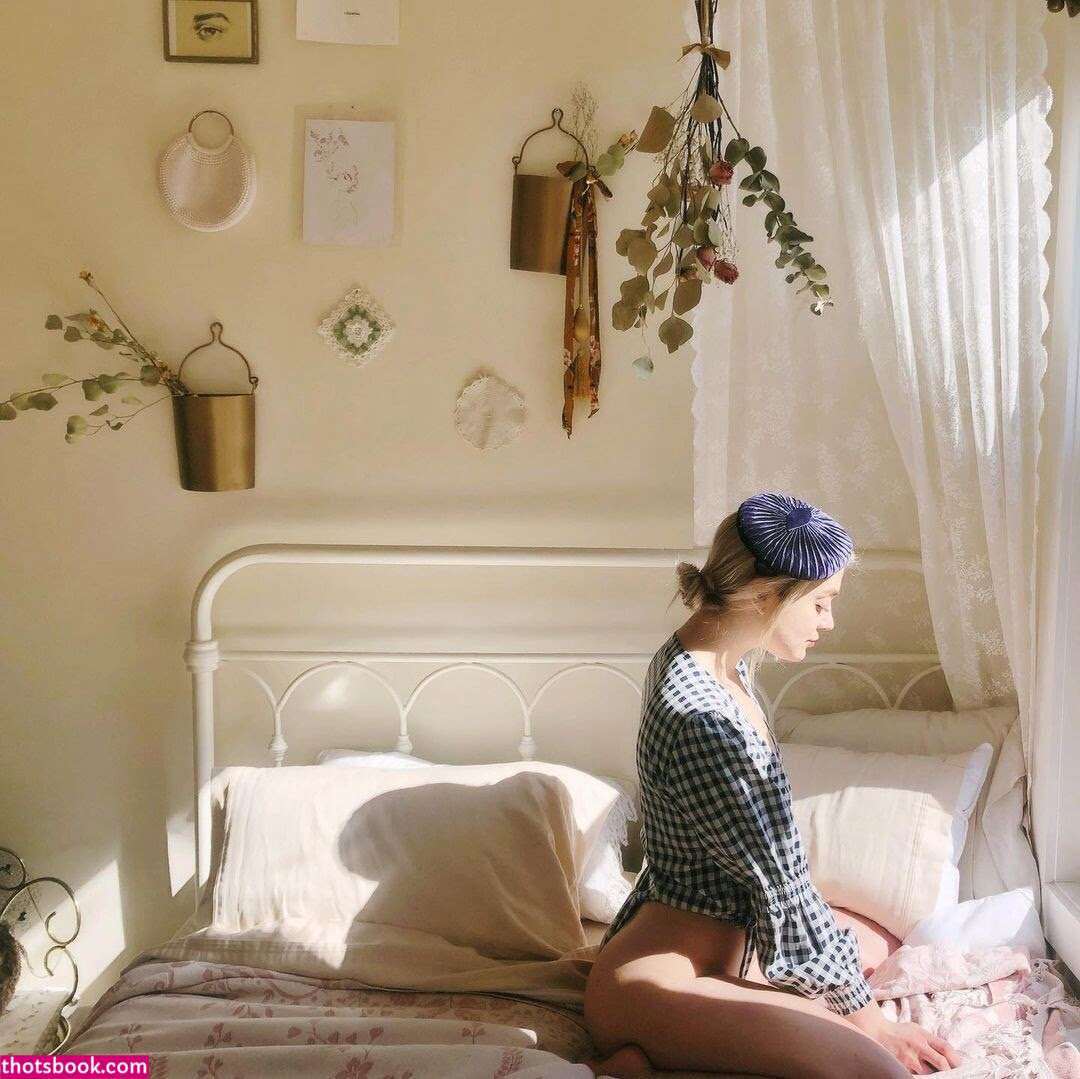 Alittle Vampy Photo #9